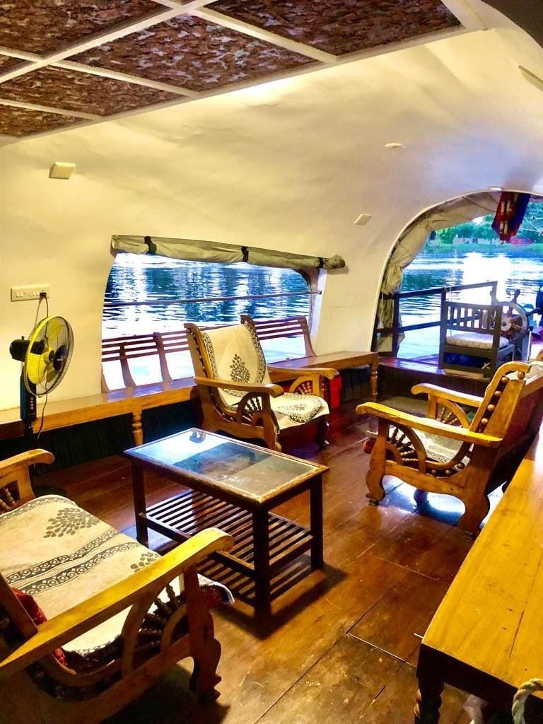 Dream Cruise 1 Bedoom 1 bedroom boathouse in alleppey