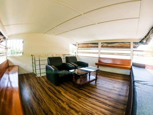 Upper Deck View upper deck houseboat