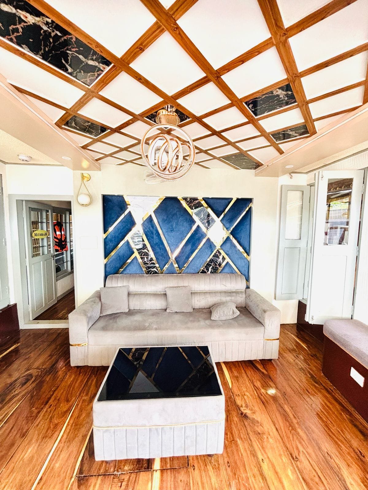 Blue lake 3 bedroom (4) houseboat in alapi