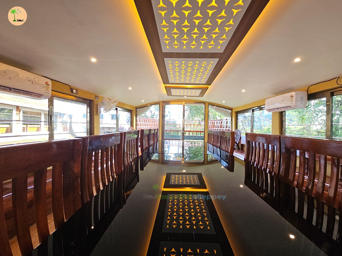 Dining-001 dining in ac houseboat premium
