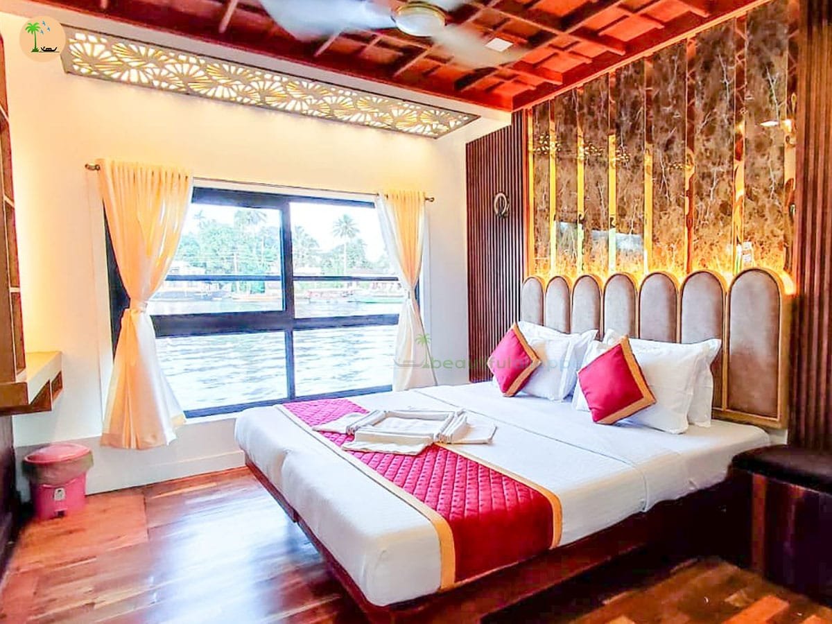 Lake Rider 2 Bedroom Premium LAKR02 AC bedroom in premium houseboat